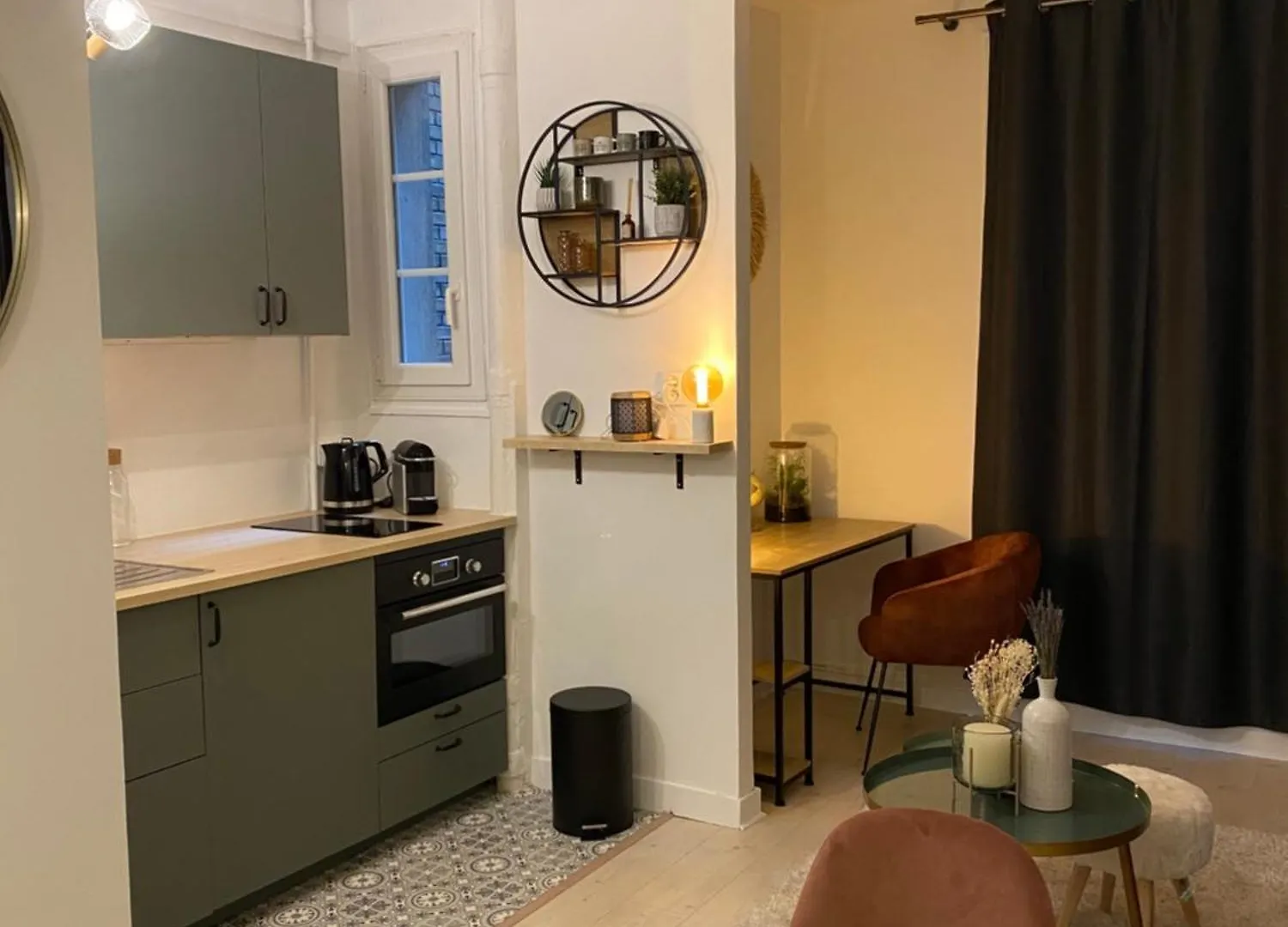 Appartement T2 - Porte De Versailles Paris 0*,  France